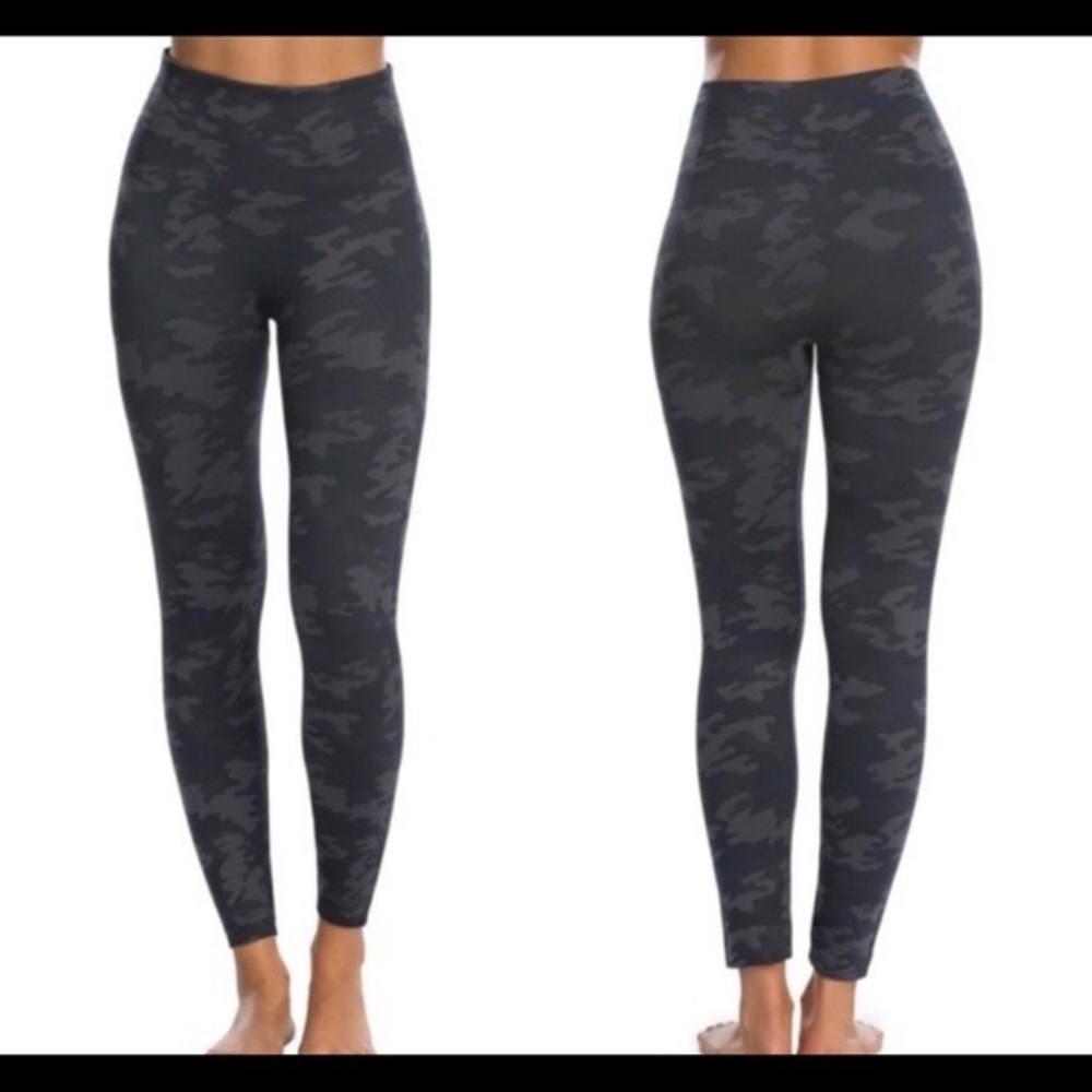 Spanx Look at Me Now Seamless Leggings Camo